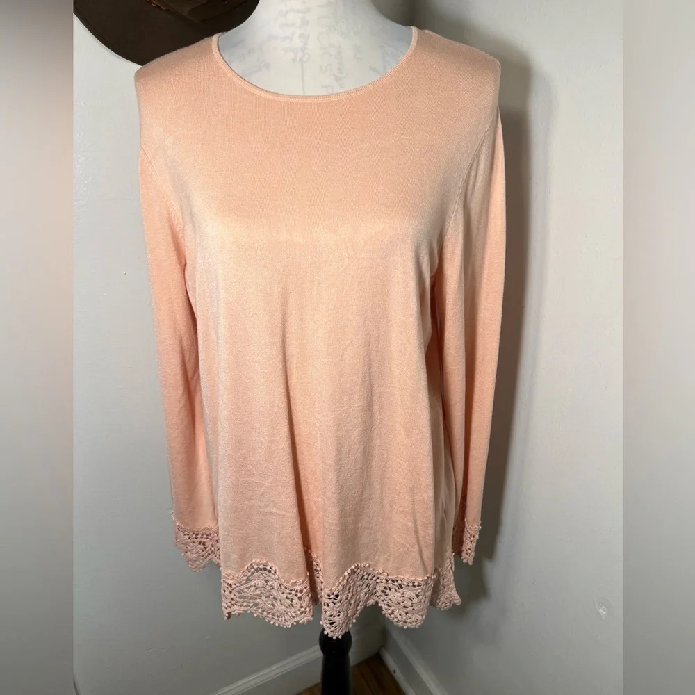 Coldwater creek, PL, Blush, long-sleeve, Viscose blend crochet sleeve,hem top.